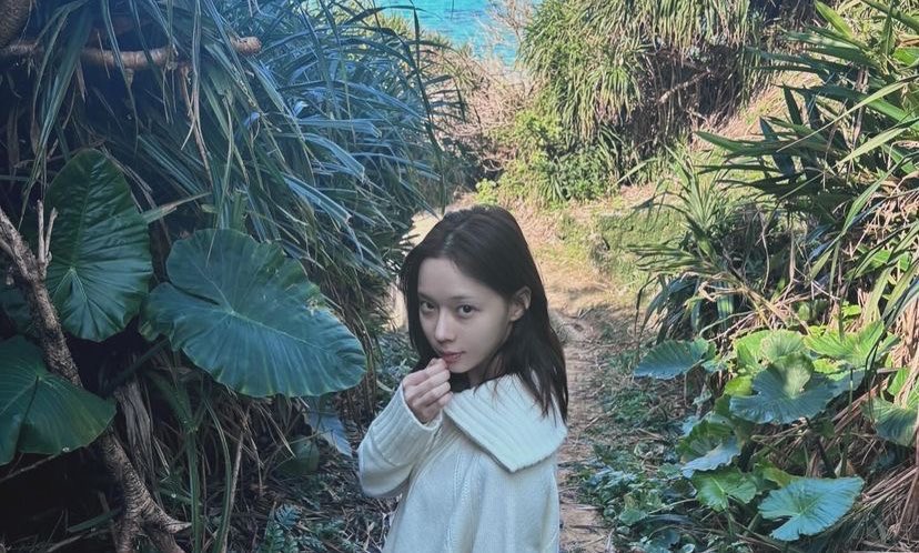 ⠀      

⠀ ⠀      ⠀               a quick life update

⠀