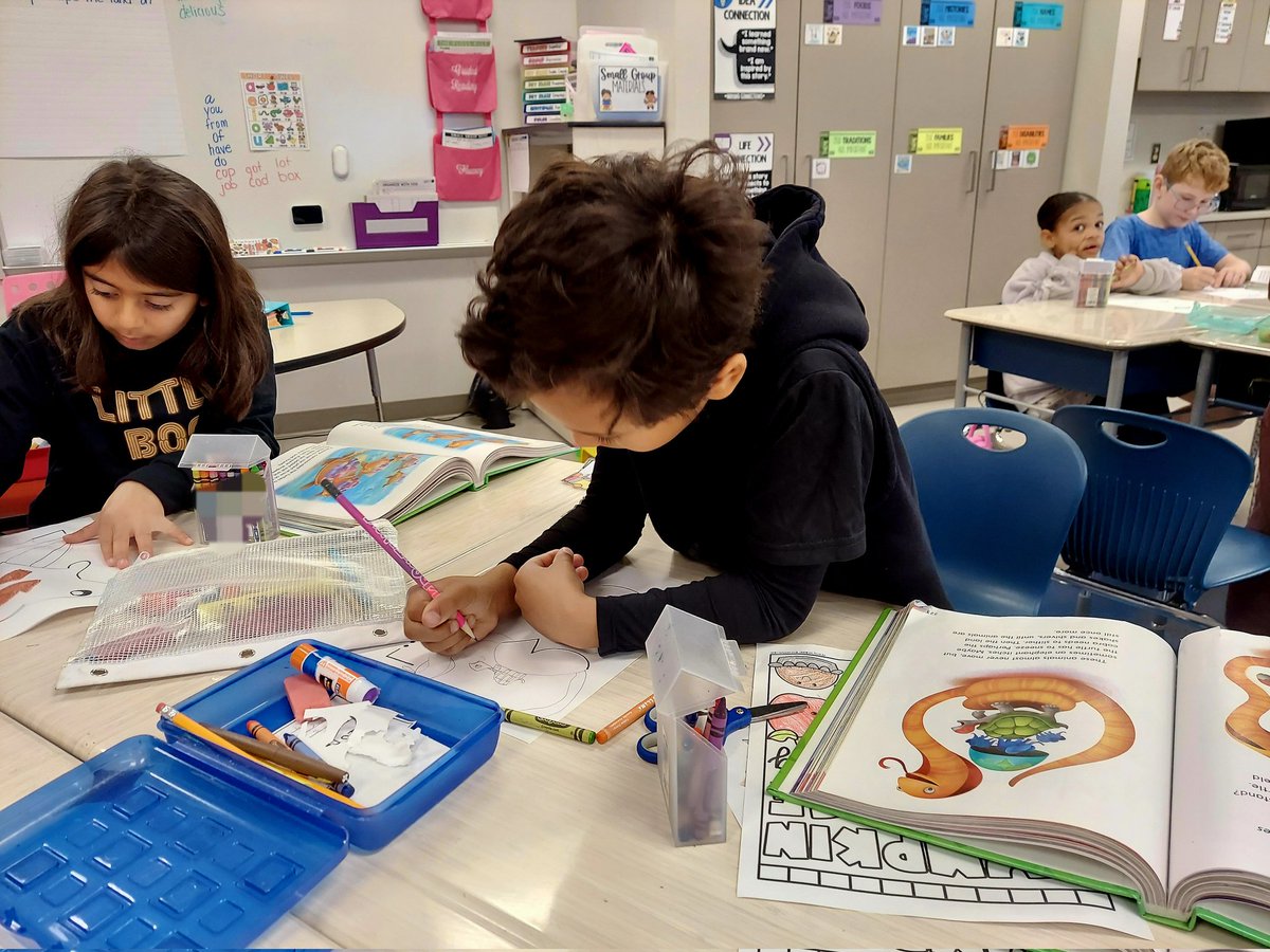 jsaunders2nd's tweet image. We completed a creativity workout where we used squiggles on a piece of paper to create a representation of one of the four earthquake myths we read about this week. #MrsSaundersScholars #hawksSOARtogether #oneccps @OldHundredES