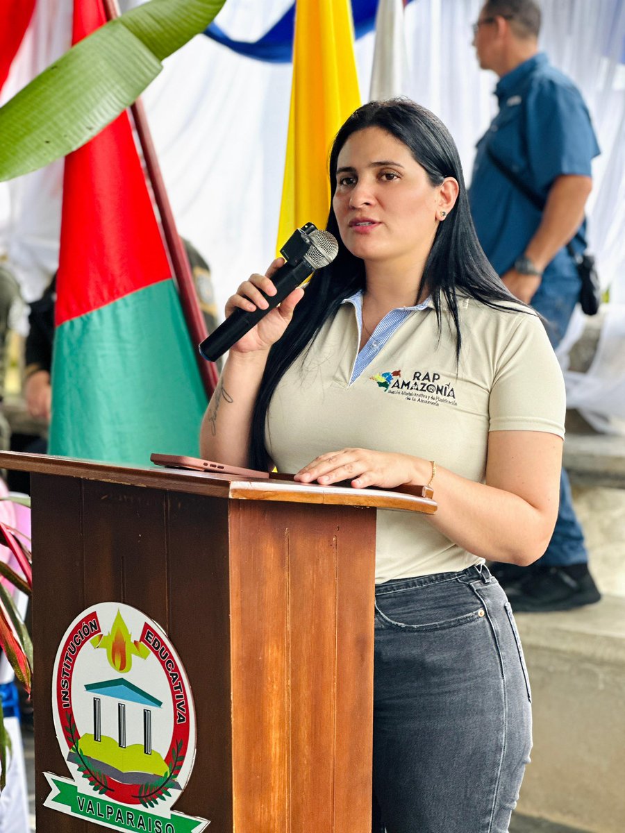 rap_amazonia1's tweet image. Finalizamos la entrega de mobiliario escolar en los municipios de Solano, Solita y Valparaíso, como parte del proyecto de fortalecimiento de los ambientes #educativos rurales, que beneficia a seis municipios del Caquetá y contempla la entrega de más de 3.000 elementos.