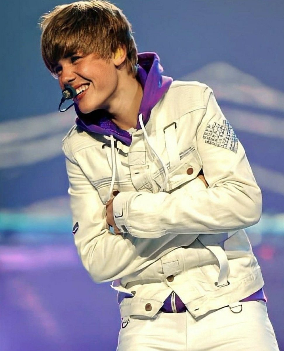 o baby Jack Blues fantasiado de Justin Bieber pai 😍💜