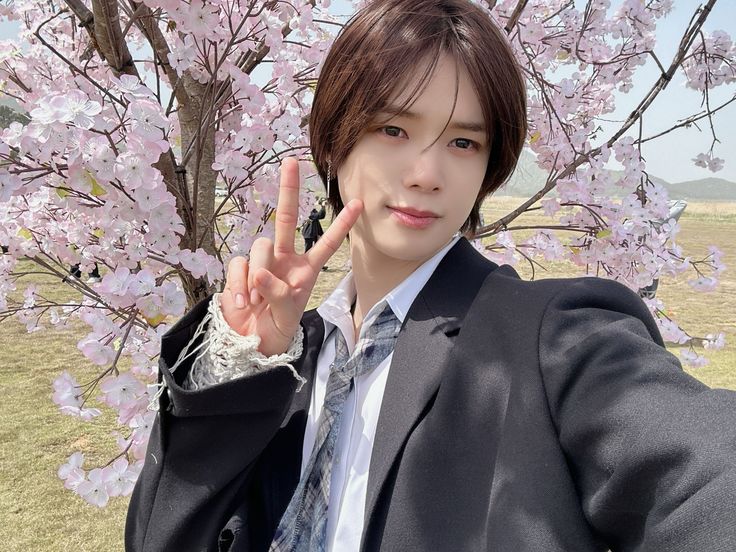 eitherwiay's tweet image. #LINKED_FIZI 🌙

Jangan lupa di tonton Samidarenya