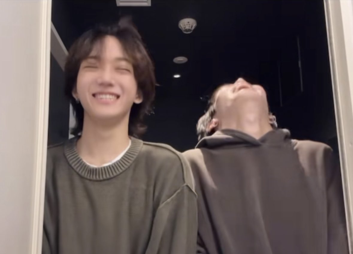 npm2_59's tweet image. 酔っぱらってるからキモキモマンになるけど  4thちゃんたちがだーーーーーいすき‼️‼️‼️
本当に活躍を期待しているし、彼らが表舞台で輝く時まで見守り、働き、応援する………追加メンバー次第では何年後になるか分からないけれど、きっと最強で最高のグループになると思っている 考えただけで泣いてる