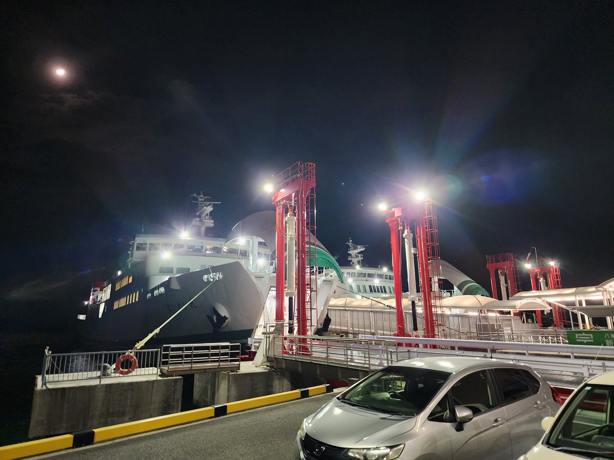 つとむーん on X