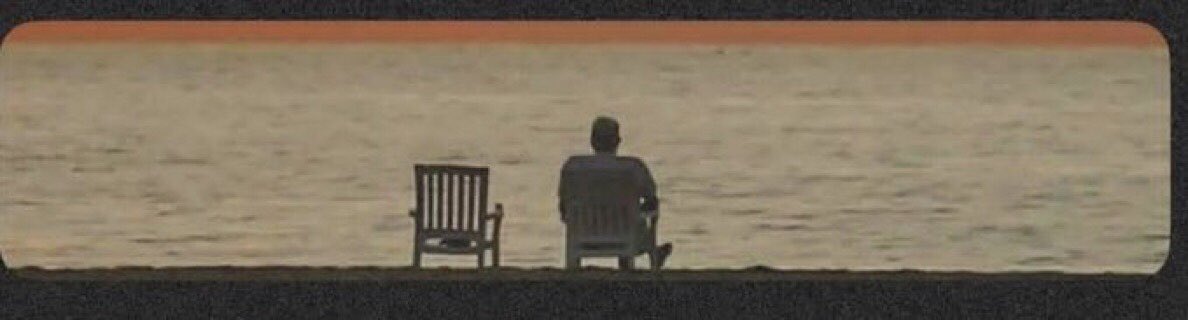 "Bütün ömrümce aradığımı bulduğumda 
Oturup ağlayacağım bir deniz kıyısında.."