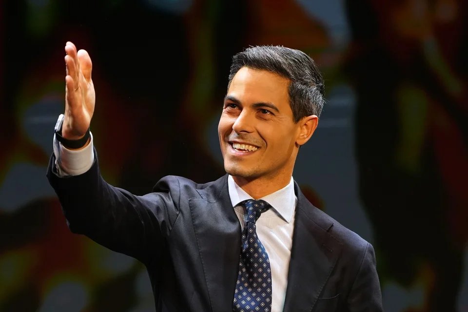 Als tegenwicht van alle hatelijke posts:

Een waardering voor <a href="/RobJetten/">Rob Jetten</a> tweet 💚