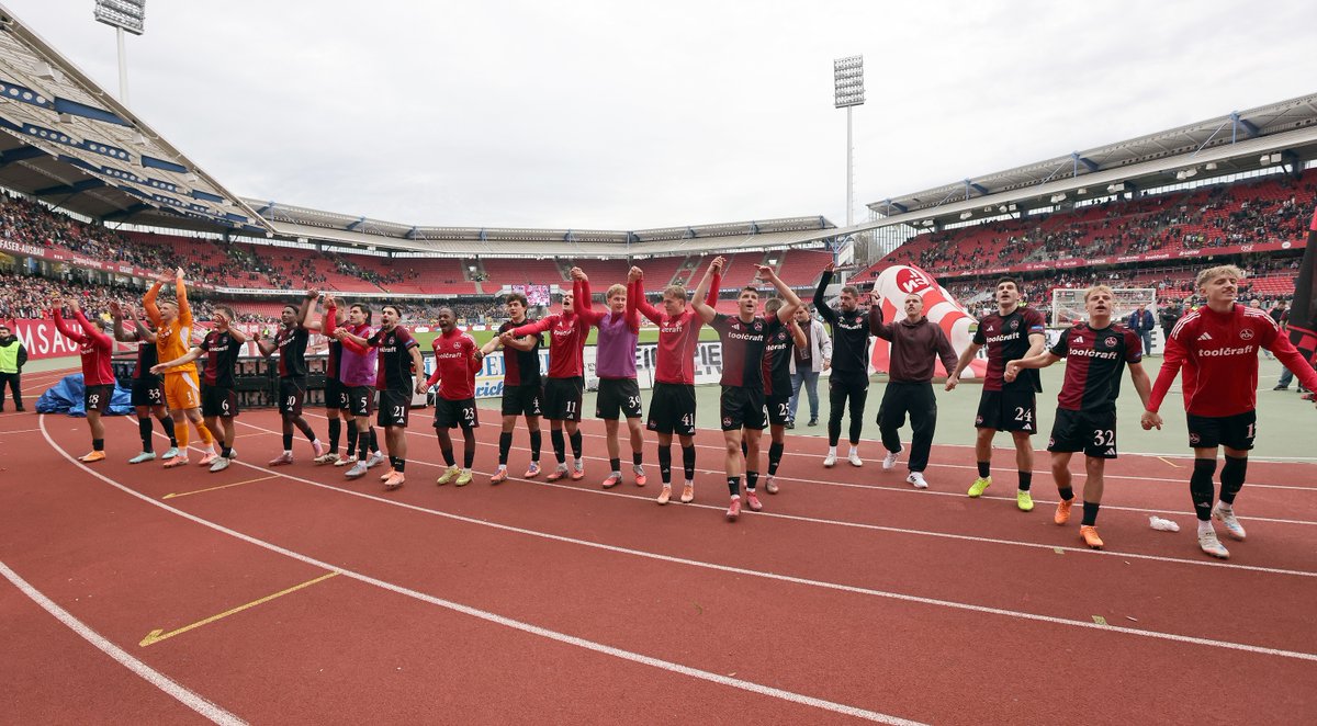 Schönen Samstagabend, Club-Fans! ❤🖤 

#fcn | #FCNEBS