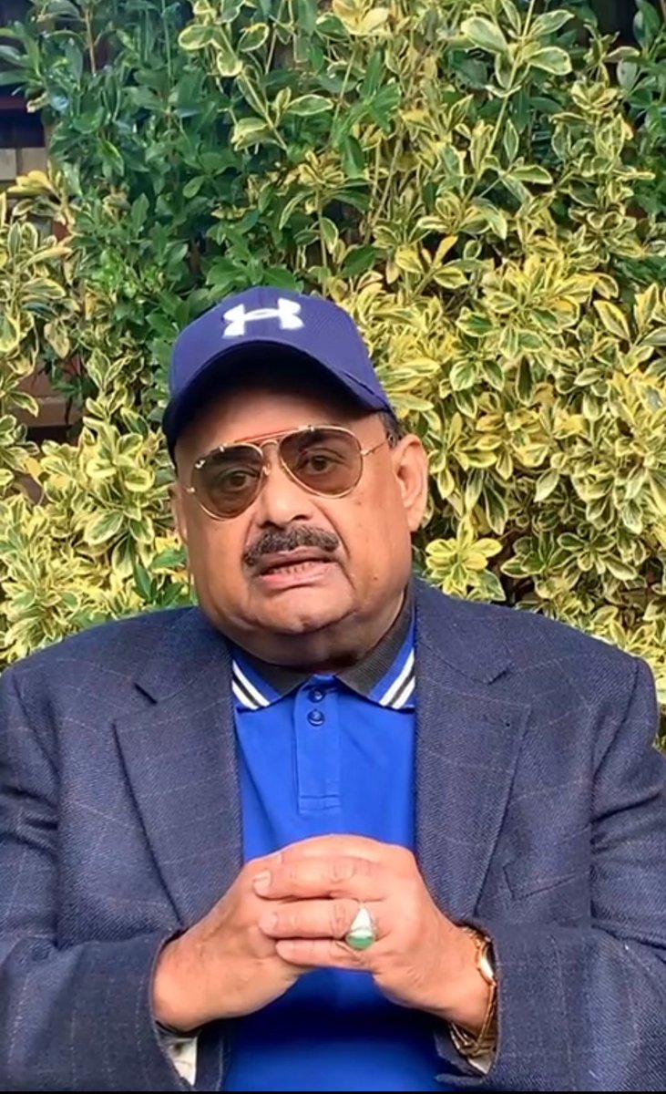 *اہم اعلان :
ایم کیوایم کے بانی وقائد جناب الطاف حسین نے سانحہ 31  اکتوبر 1986ء کے شہداء کی 39 ویں برسی کے موقع پر اپنے پالیسی خطاب میں ملک کی اسٹیبلشمنٹ کے نام ایک انتہائی اہم پیغام دیا ہے۔ جناب الطاف حسین کا یہ اہم پالیسی بیان اب سے تھوڑی دیر بعد جناب الطاف حسین کے ٹوئٹراکاؤنٹ