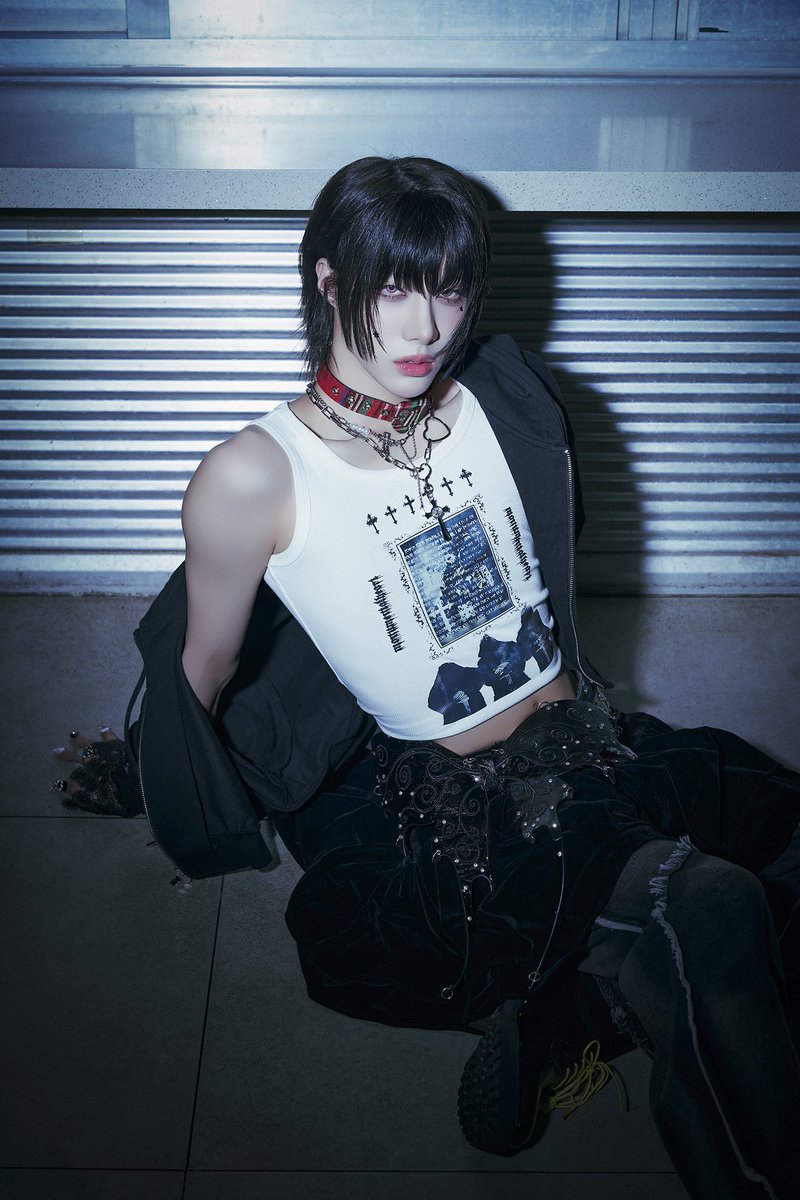 XLOV_official's tweet image. XLOV 1st MINI ALBUM [UXLXVE] 
Biii:-P CONCEPT PHOTO 3 - #RUI 

💿 2025.11.05(WED) 6PM(KST) RELEASE

#XLOV #엑스러브 #UXLXVE #XLOV_UXLXVE 
#RUI #루이 #BiiiP #XLOV_BiiiP