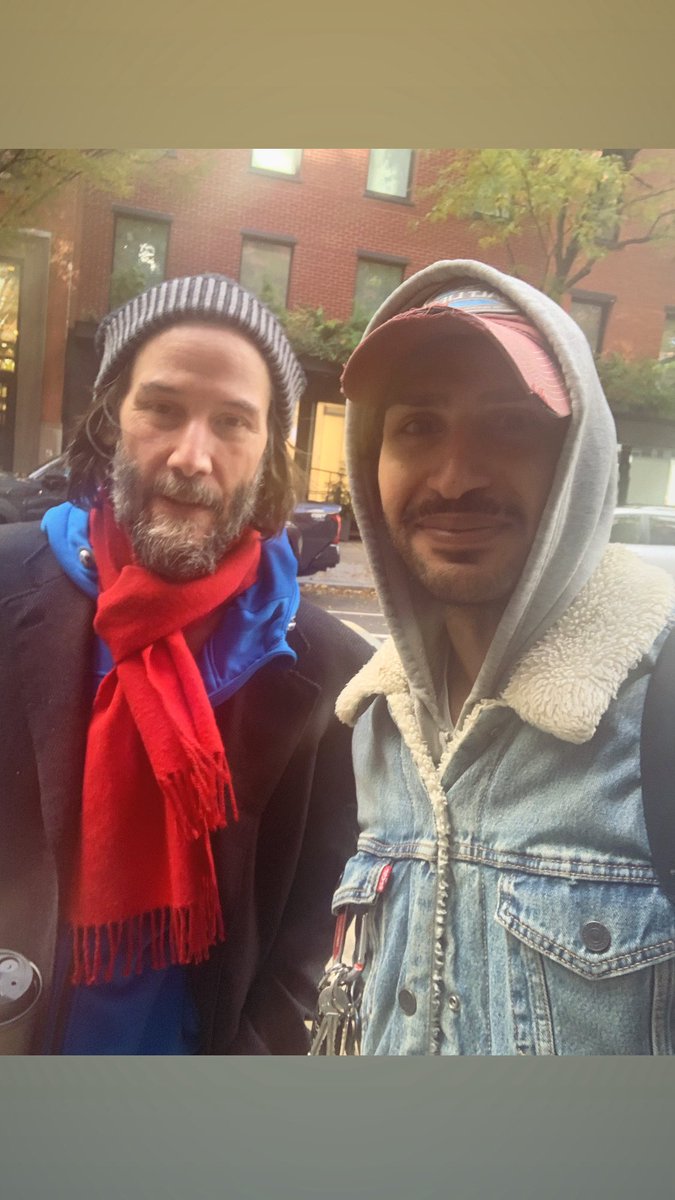 AM_ALMHMEED's tweet photo. Just a random day while moving to a new Apt and KEANU REEVES walks next to you!!!!!! 😆 https://t.co/wPtmpOkY0e