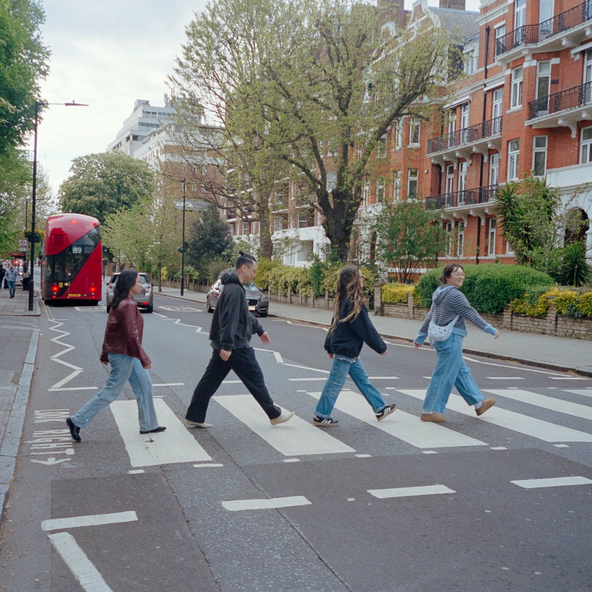 mxmtoon's tweet image. one year of liminal space ❤️