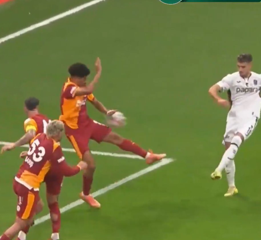 Ts bunun yangınını yapar mı, yapmaz?
Çünkü rakibi Fener değil.

#GSvTS