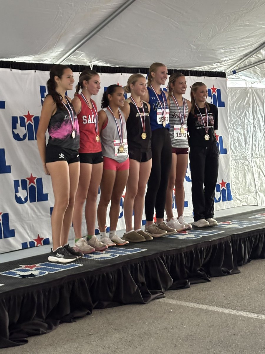 Congratulations to our Lady Eagles for placing 3rd at the 4A State Meet! ❤️🦅❤️🦅❤️🦅❤️🦅❤️
Congrats to sophomore McCall Boyd - 5th in state &amp; setting a new school record 11:20.7❗️