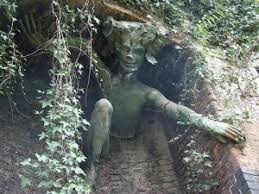 NandaSuruli's tweet photo. @OED Spriggans are small nature spirits. https://t.co/R5L0SMNgos