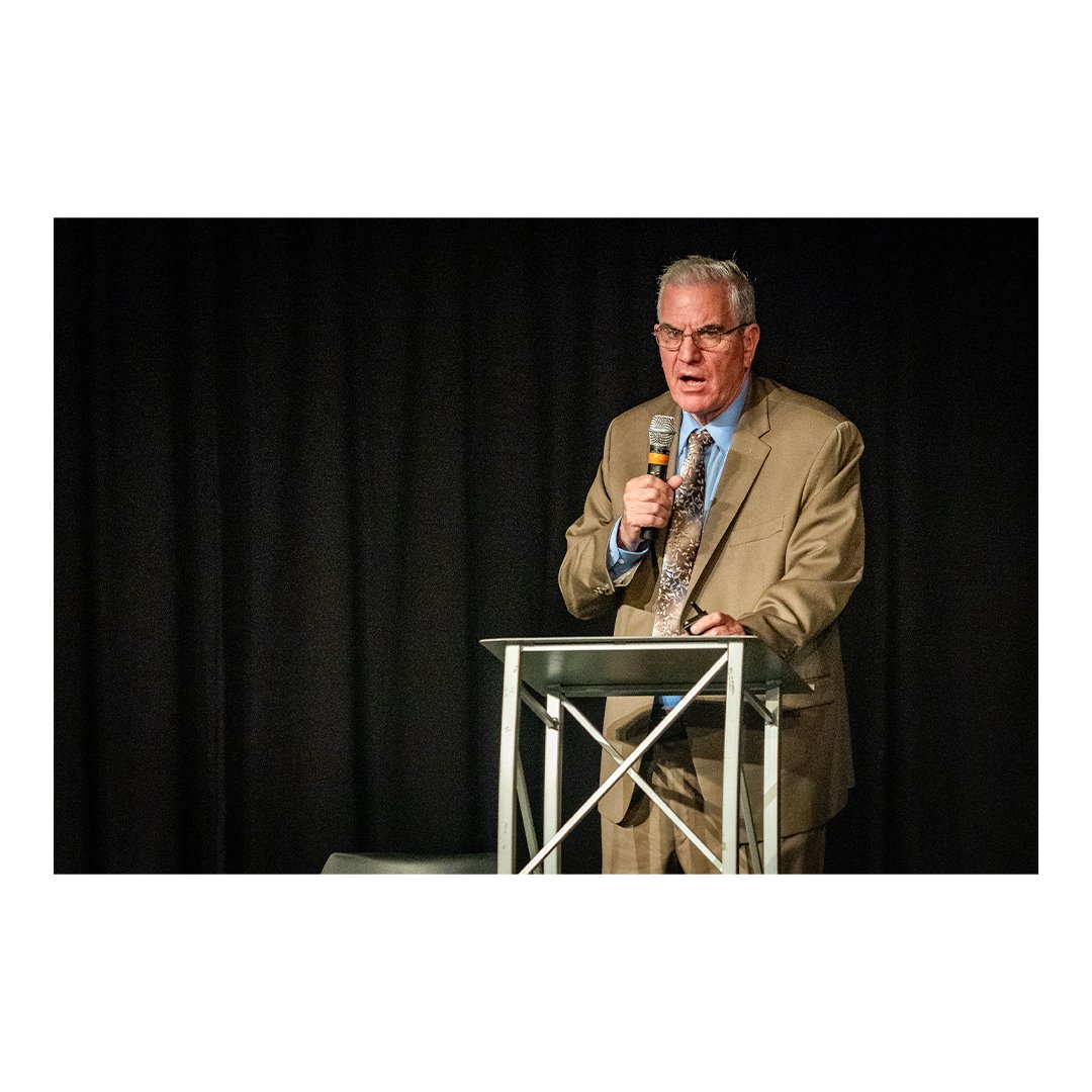 TrinityCCA's tweet image. 🎤  What an incredible evening with Dr. Leonard Sax speaking with TrinityU! We gathered to learn practical insights on raising confident and resilient kids in today’s world. You can now watch it here: youtu.be/XcNK7Cw5b08