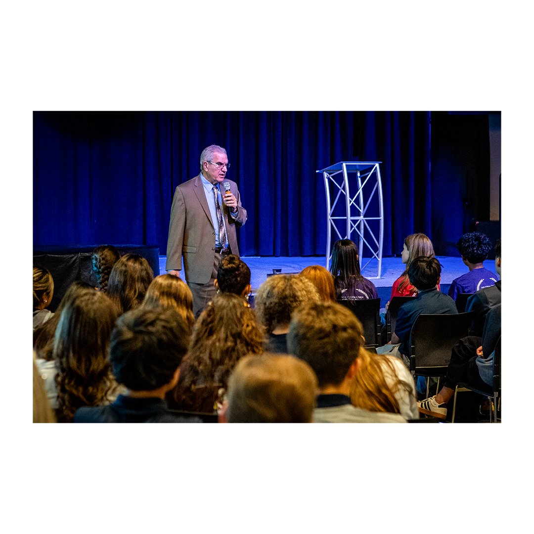 TrinityCCA's tweet image. 🎤  What an incredible evening with Dr. Leonard Sax speaking with TrinityU! We gathered to learn practical insights on raising confident and resilient kids in today’s world. You can now watch it here: youtu.be/XcNK7Cw5b08