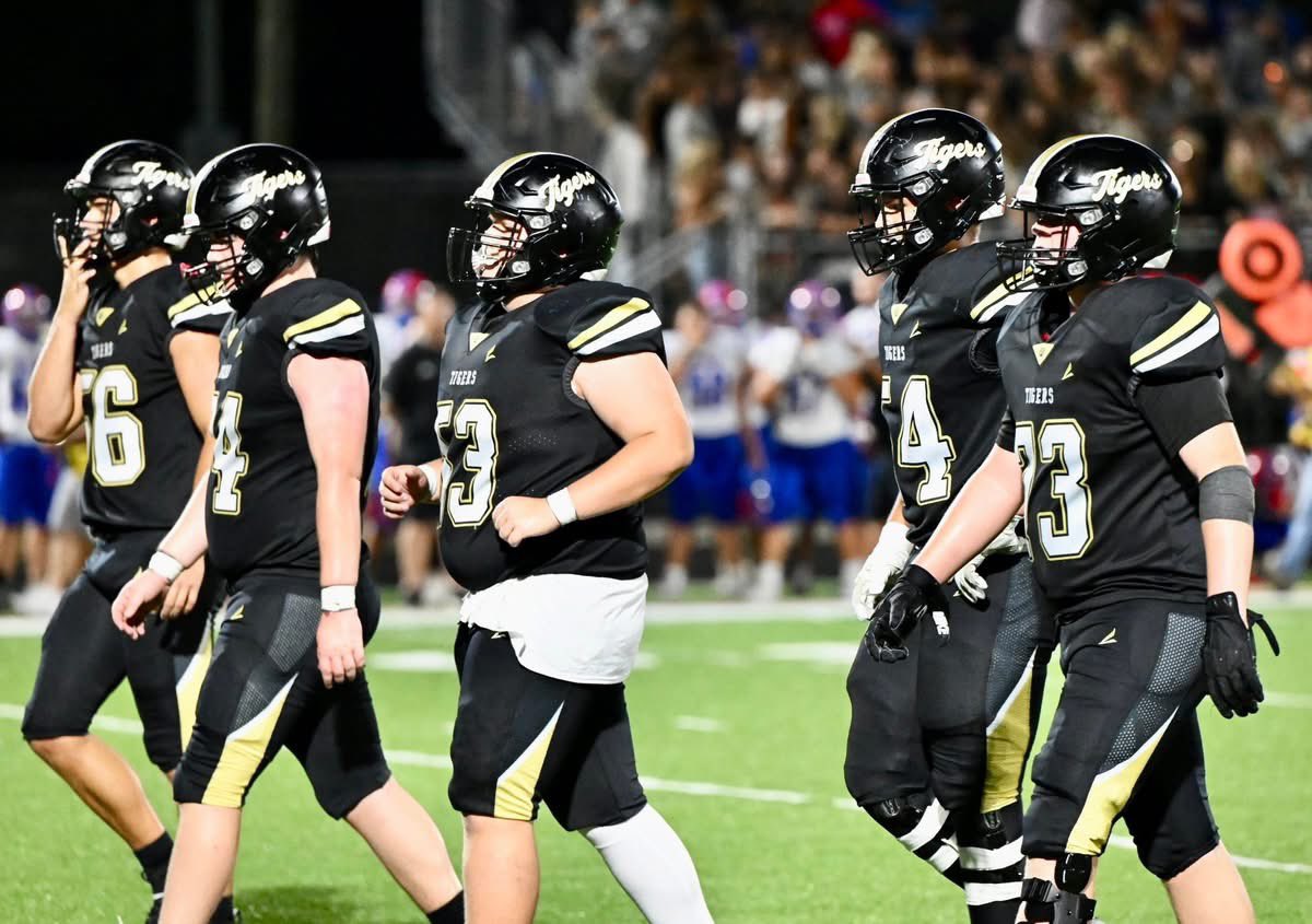 Championship Week🏆

This group has earned another week and I’m beyond proud to be their coach! Can’t wait to work this week! #HighStandardsNoExcuses