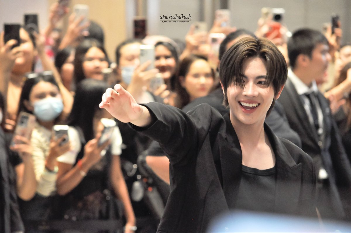 011125 | ความสดใสของโลกใบนี้🌟🫶🏻

TFO X PRUKSA FAMILY
#PRUKSAxTleFirstone #TleFirstone #TLE_mtm #Firstone