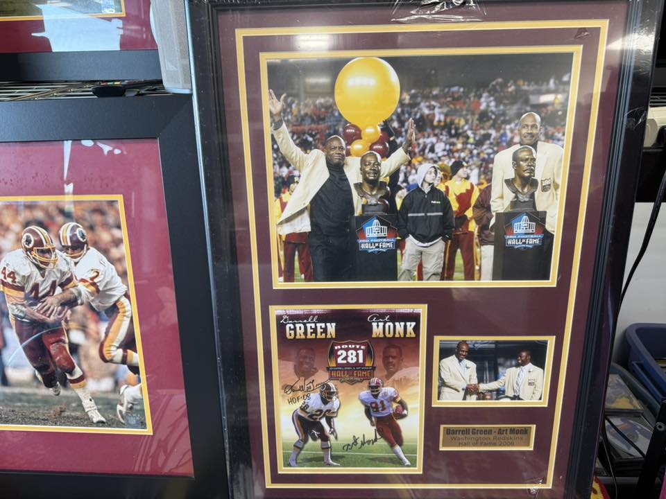 markselectronic's tweet image. PAIR OF ONE OF A KIND PIECES AVAILABLE TODAY AT THE SALE....