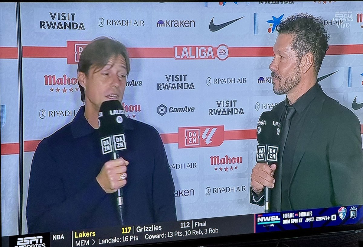 camarapi's tweet image. Mathías Almeida y el Cholo Simeone. Que  cracks. Uno técnico del Sevilla el otro del Atlético de Madrid. Se enfrentan ahora en La Liga