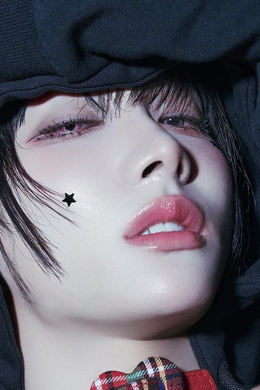 hye_on_xlov's tweet image. I mean I’m mostly into girls but LOOK AT HER??? I’m homoflexible OK????? 
Or fuck it all up its just RUIGENDER