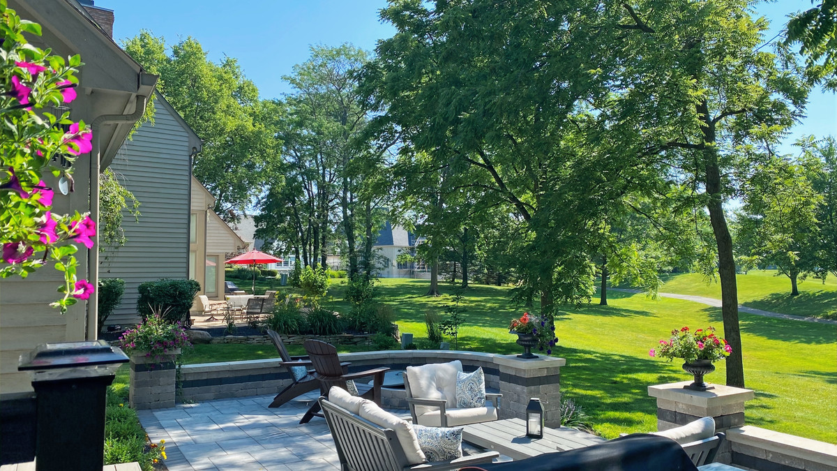 OhioLds's tweet image. Why wait for warmer months? Discover the benefits of building your patio in winter! Enjoy lower prices and a quicker buildup process. Dive into the details here: wix.to/76OtZTl #PatioGoals #WinterProject