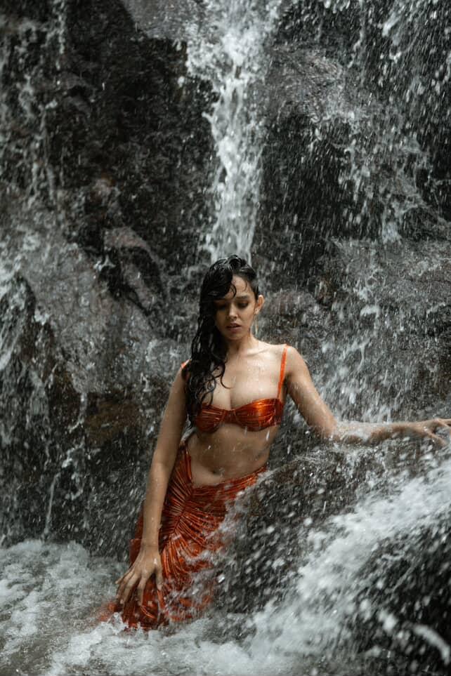 G4rblo1bQAAoLdW?format=jpg&name=medium