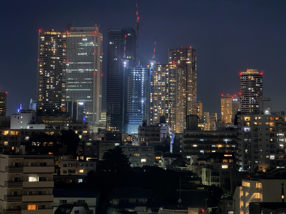 コレサワシゲユキ／でこうさぎ on X