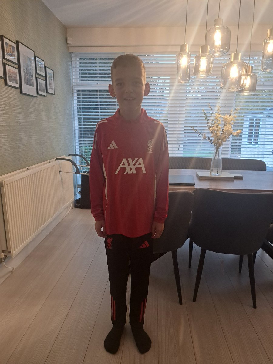 Another boss delivery from <a href="/AllenWeso6/">Weso</a> <a href="/KitsWeso/">Allen Weston</a> for #MyChamp #Grandson #Jaxon #BirthdayWeekend 👍