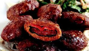 MASAOMORITR's tweet photo. @m_schwanenberg @JWHL12 Ich hab' 3 Kilo #Sucuk Köfte beim #Halal und #Koscher Metzger meines Vertrauens @sheepshooter64 bestellt https://t.co/KeXzlR8vdf