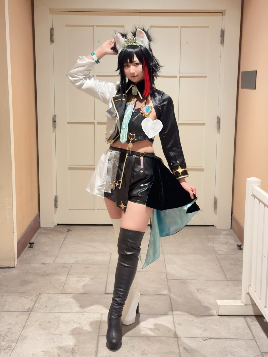 momo__cos's tweet image. ラグコス2着目！！！
1stソロライブ衣装のミオしゃ🐺❤️🖤🤍