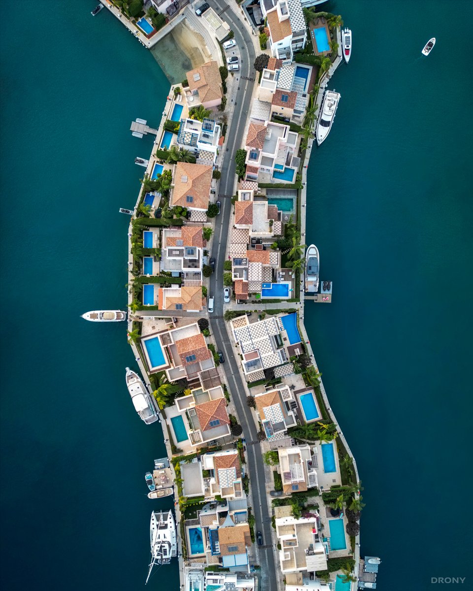 dronyofficial's tweet photo. Waterworld
#limassolmarina #limassol #lemesos #cyprus https://t.co/2NgwWrdN4j