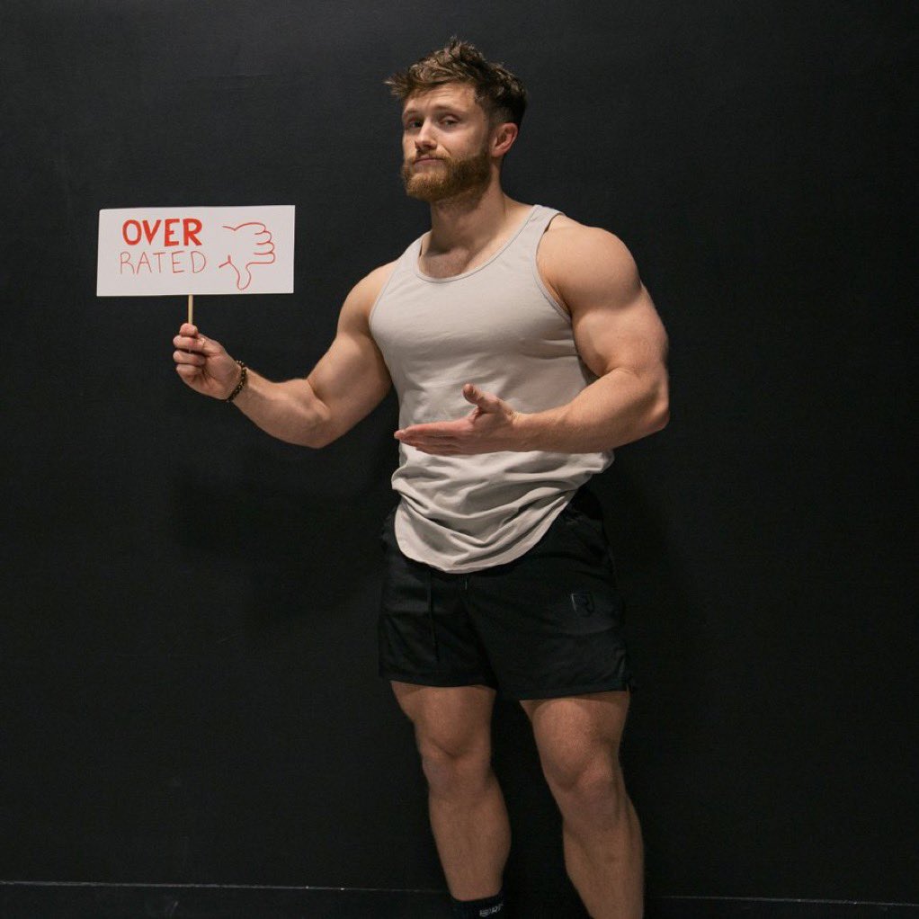 BillieSociety's tweet image. Fitness influencer Jeff Nippard defends Billie in new tweet highlighting the gap between a million and a Billion
“If you spent $10,000 every single day, it’d take 100 days to spend $1 million. It’d take you 274 years to spend $1 billion. The gap is insane”