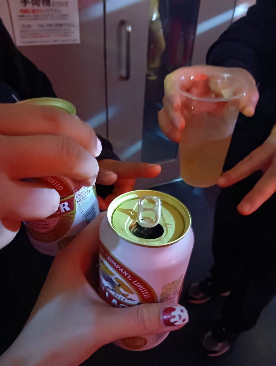 eri0219evol's tweet image. ラメフェスめちゃめちゃたのしかった！！！
皆さんすごいうまくてびっくりした👏
じゃむぱんさんとラメシーは凄いの知ってるけどとくにBUCK-TICKの人たちやばかった

#ラメフェス