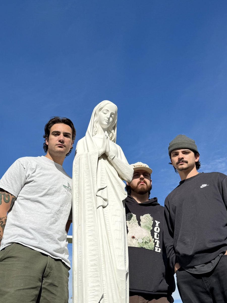 LEAVING TIME tweet media