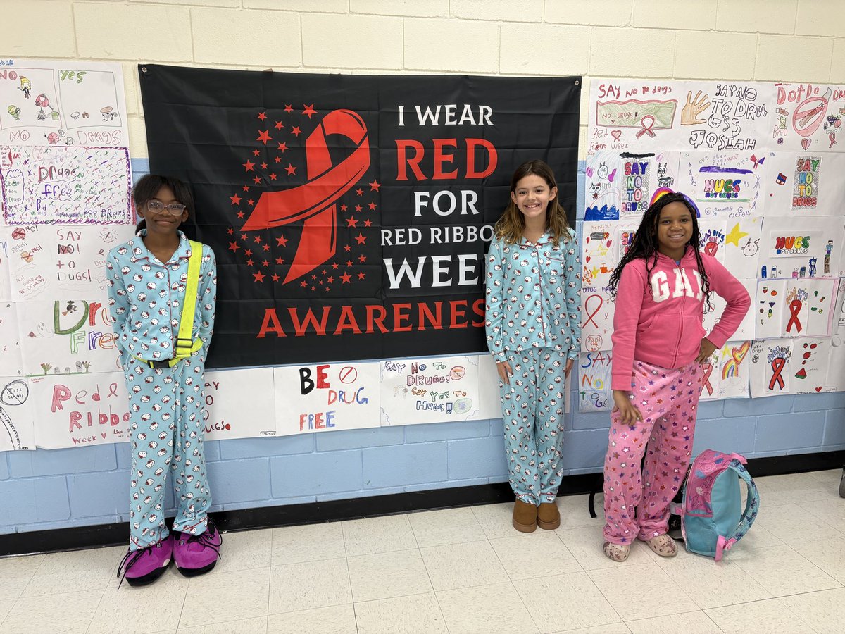 Our Koalas had a fantastic Red Ribbon Week thanks to our awesome counselors! McGruff and <a href="/SATXPolice/">San Antonio PD</a> came out to talk to our students about being drug free, and our dress up days reminded us about good choices! 🚔♥️ 🧥<a href="/McGruffatNCPC/">McGruff The Crime Dog®</a> <a href="/NISDCounseling/">NISD Counseling</a> <a href="/NISDCarlosCoon/">Carlos Coon Elementary</a> <a href="/eDeLeon_Garcia/">Evelyn DeLeon-Garcia</a>