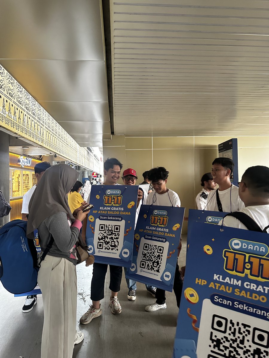 yunitasari066's tweet photo. gue uda scan barcodenya td, dan sumpah langsung muncul hadiahnya 😭 buru cobain ini ada di Jl. Taman Merdeka, Medan Sumpah lumayan bgt, besok katanya ada lagi, datang =terus scan aja https://t.co/HGxZnpCGo0