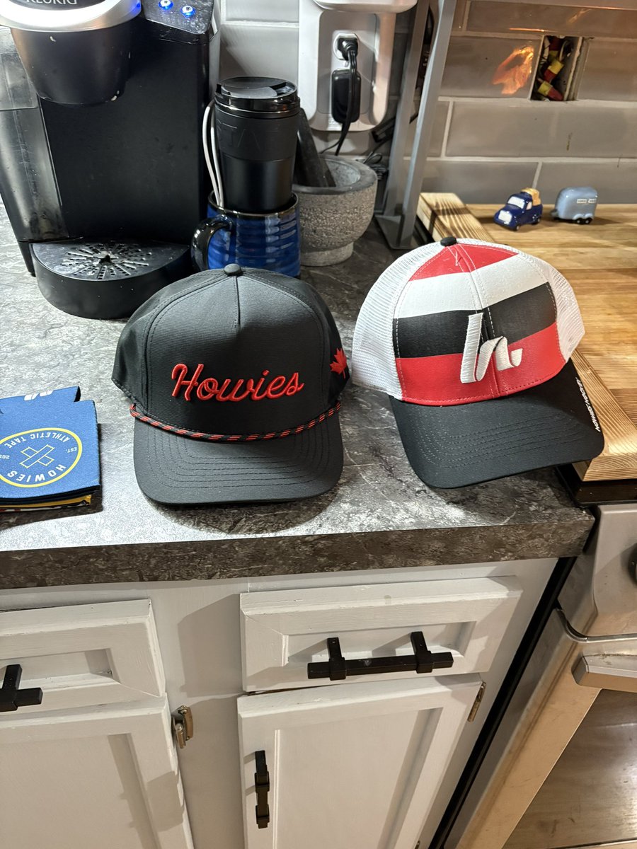 proflj's tweet image. Shout out to Cam @hockeytape for the merch! Will wear, and use it proudly!