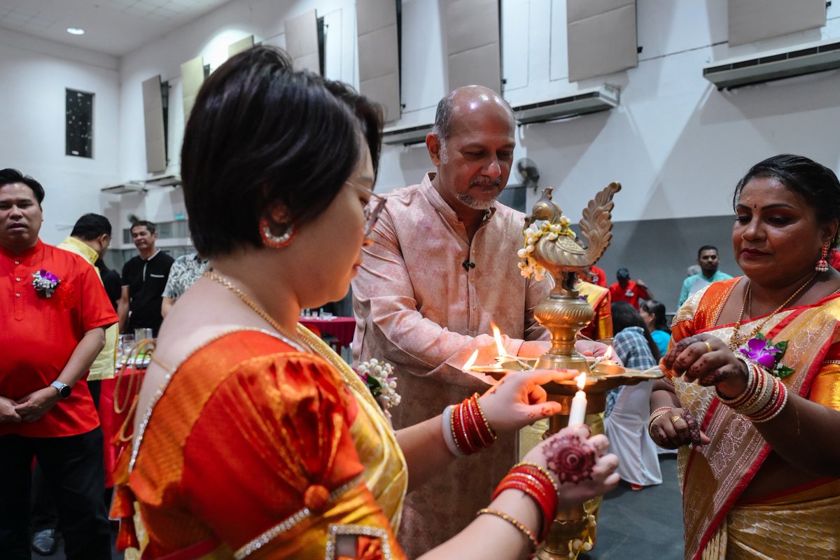 GobindSinghDeo's tweet image. The Deepavali festivities continued tonight with the 2025 Bukit Lanjan Constituency Deepavali Open House Celebration. 🪔✨

#P106 
#Deepavali 
#MalaysiaMADANI