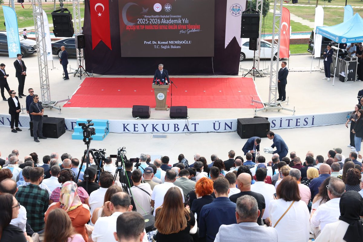 📍Alanya Alaaddin Keykubat Üniversitesi 

2025-2026 Akademik Yılı Açılışı ve Tıp Fakültesi Beyaz Önlük Giyme Töreni'ne iştirak ettik. Sağlığın bilimini ve bilgisini üretecek; sağlık hizmetlerinin geleceğine yön verecek gençlerimizle bir araya geldik. 

Medeniyetimiz, yalnızca