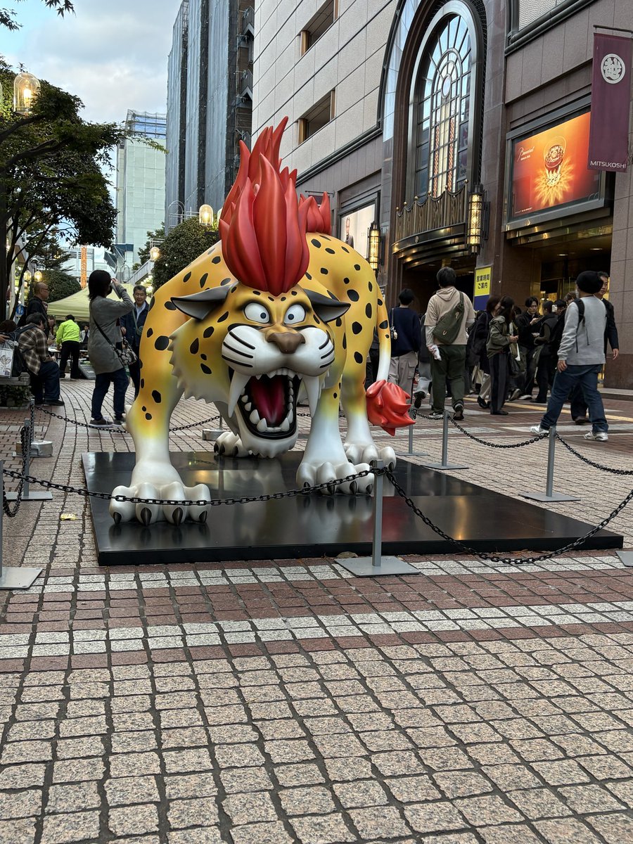 msk_02_05's tweet photo. DQW仙台
初めてリアイベ参加しましたが、幸運にも柴さんと遭遇。
前夜の悪天候から当日を憂う気持ちは同じで、強風ながらも晴れて本当に良かった！
心から楽しめたイベントでした。
ドラクエを楽しみつつ一緒に周回できる勇者もいて、やってて良かったと再確認できました。
DQW万歳🙌 https://t.co/6QIClkXywm