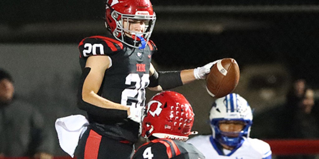 ウェア CIRCLE FOOTBALL Connect-Bridgeport on X