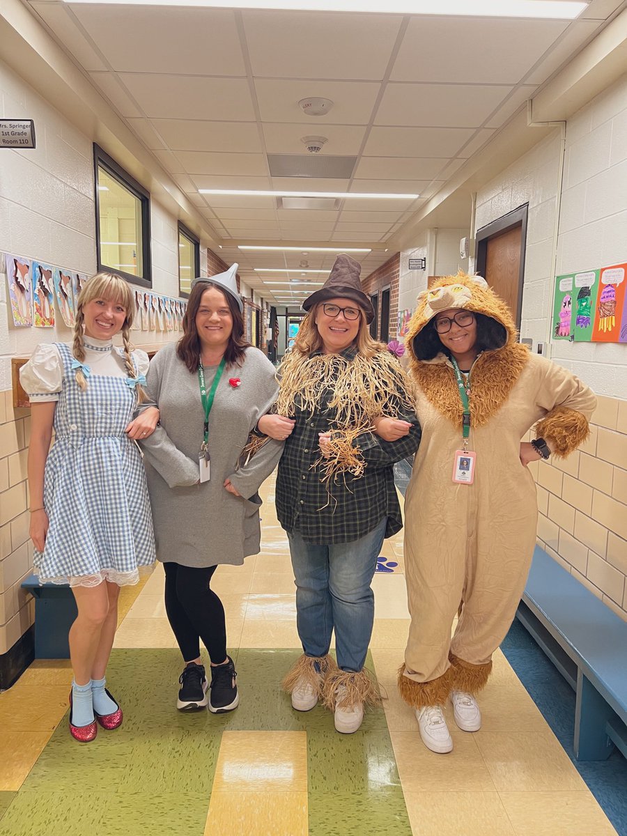 Mrs. Walters tweet media