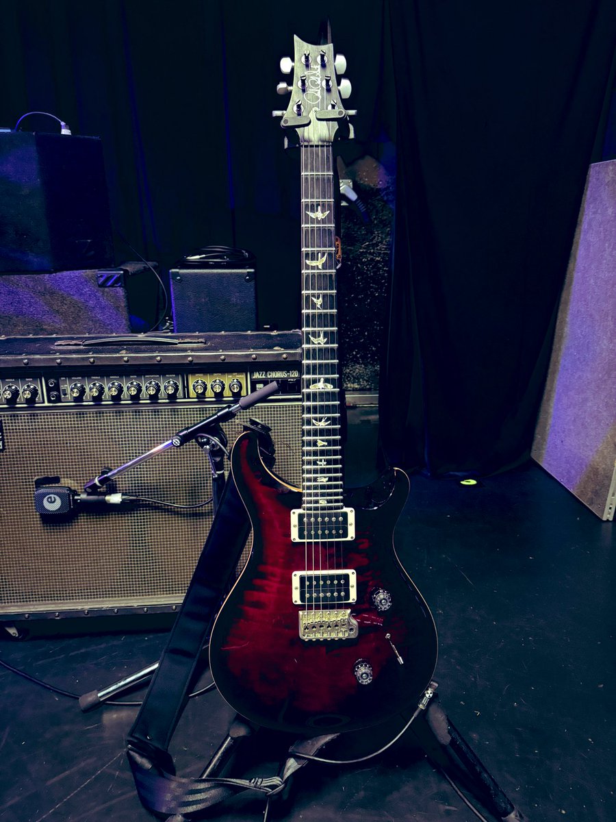 kur0nek0daisuki's tweet image. #ラメフェス
#鱧祭
coldrainバンド、cold雨男dismで上手ギターでした🎸目一杯楽しませて頂きました！
見てくださった皆様に心より感謝を🫰

主催のHAMORANさん、改めましてこの度は素敵なイベントにお呼び頂き本当に有難うございました！！！