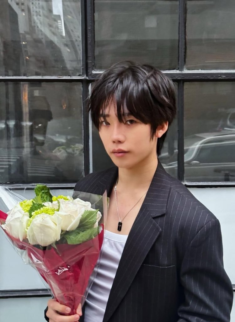 nyt7ix's tweet image. so baby is it you? is it me? 
#REWIND #DAY1SELCADAY #D1SD #EDDIE