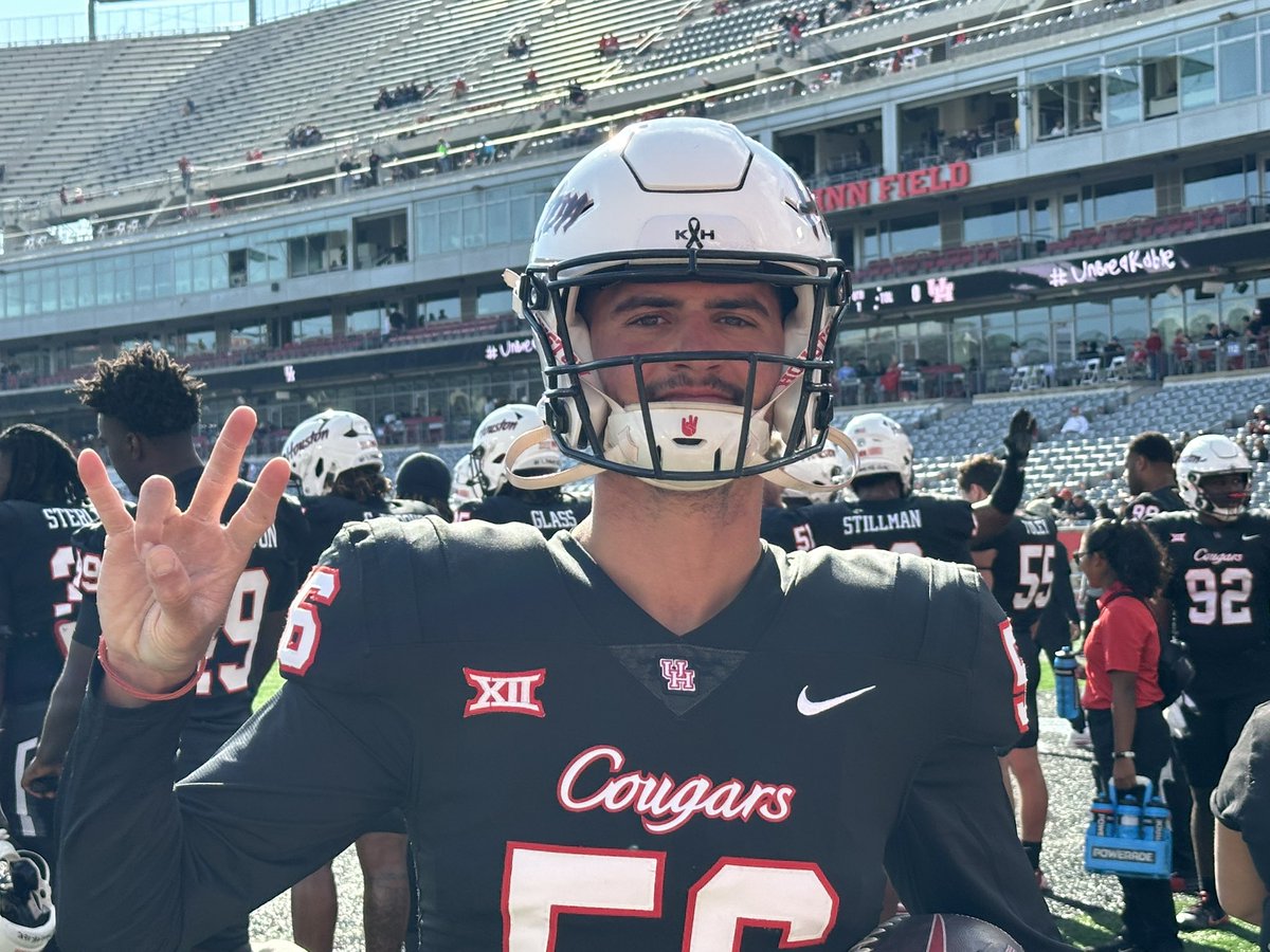 Latino Excellence at the University of Houston. 
UH long snapper Jacob Garza is one of the top academic stars in college football. 
Get it, <a href="/Jrgarza56_/">Jacob Garza</a> !