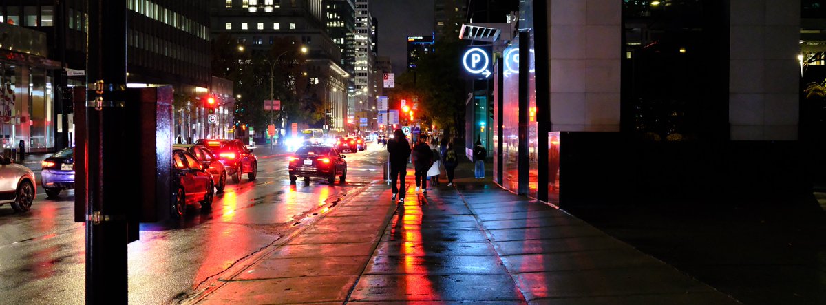baraa_amir's tweet photo. Nothing better than a photo walk at night in the rain, after a long day at work🩺
📍Downtown Montreal 🇨🇦 https://t.co/T9wvQiutjA