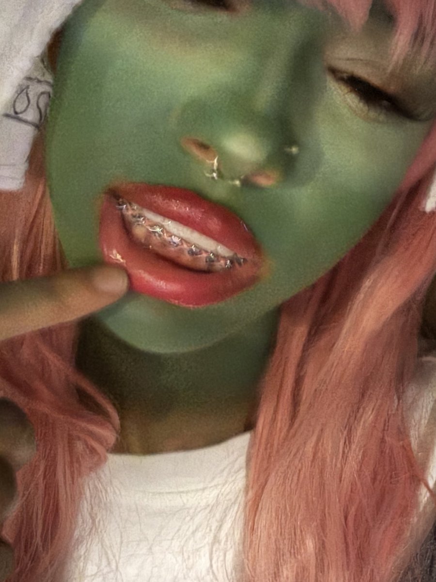 lemme take u 2 my home planet 👽&lt;3