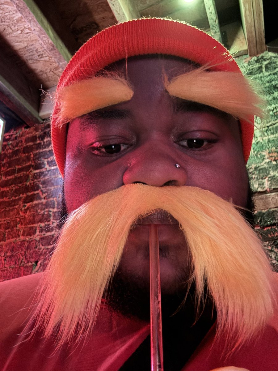 _trashken's tweet photo. i hate gay halloween what do you mean the trees want a beer https://t.co/N6vXRRvhZb