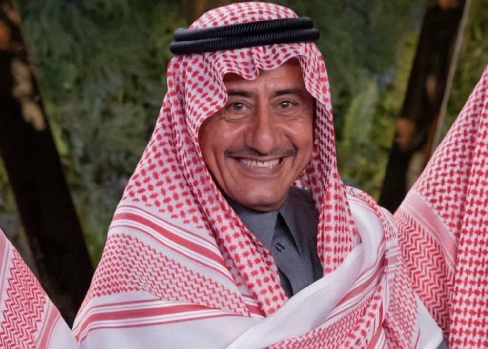 ناصر القصبي للحين ملاحق بتهمة تشويه الدين مع ان سرد ناصر مطابق للواقع عكس حسن عسيري اللي كان يقدم بالتزامن اعمال تشوّه المرأة السعودية بس بردا وسلاما .

لولا نظامنا الامني القوي لتم اعْتيال ناصر القصبي وقتها لانه كافر حسب رأي الصحونج .