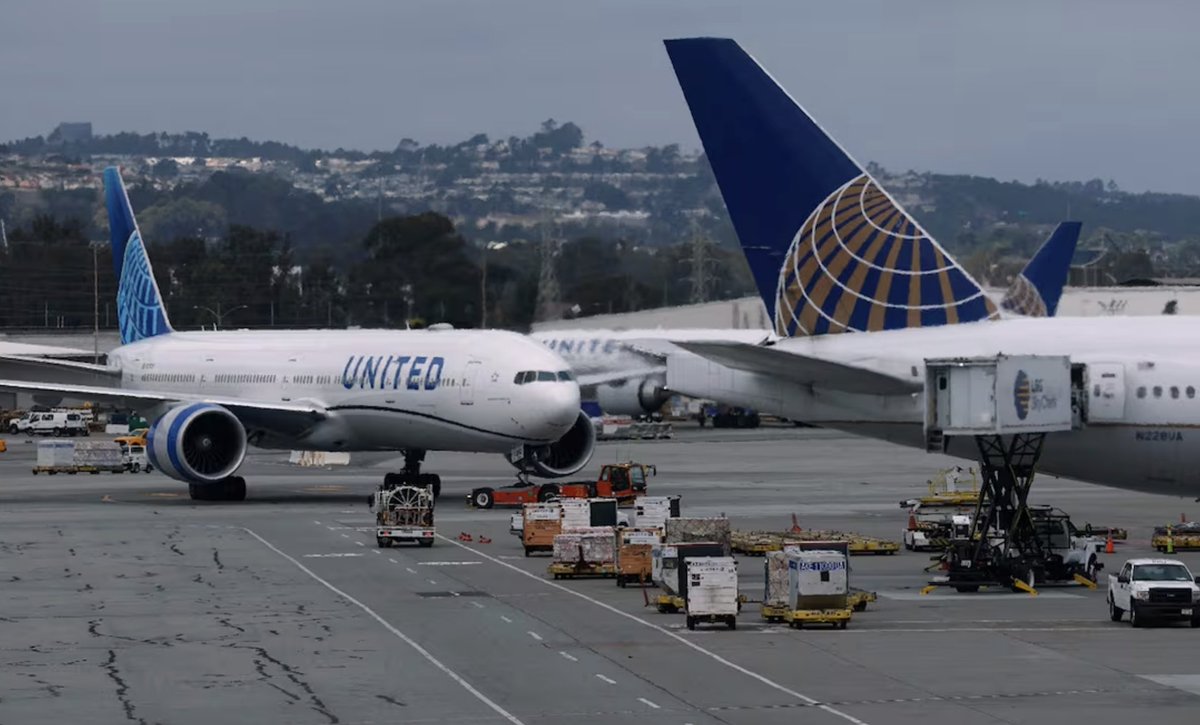#Internacional |  Dos aviones de United Airlines colisionaron este jueves en una pista del aeropuerto de LaGuardia, Nueva York, sin que se registraran heridos
Entérate aquí: psn.si/aviones-nueva-…
